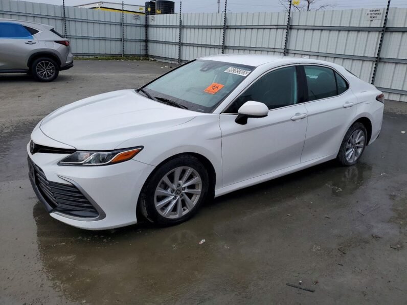 2021 Toyota Camry LE