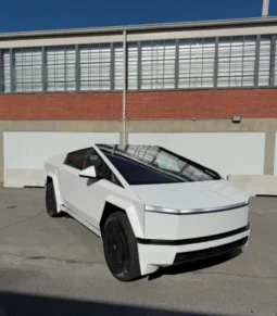 2025 Tesla Cybertruck